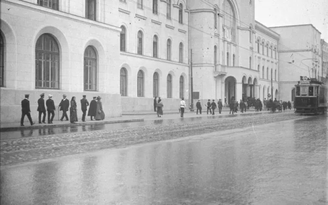 Чайный дом Перлова и Главпочтамт. Что сохранилось на Мясницкой в Москве с 1912 года
