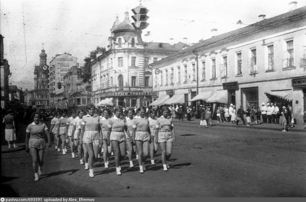 Покровка в 1930-е: Успение, генплан и дом у ворот
